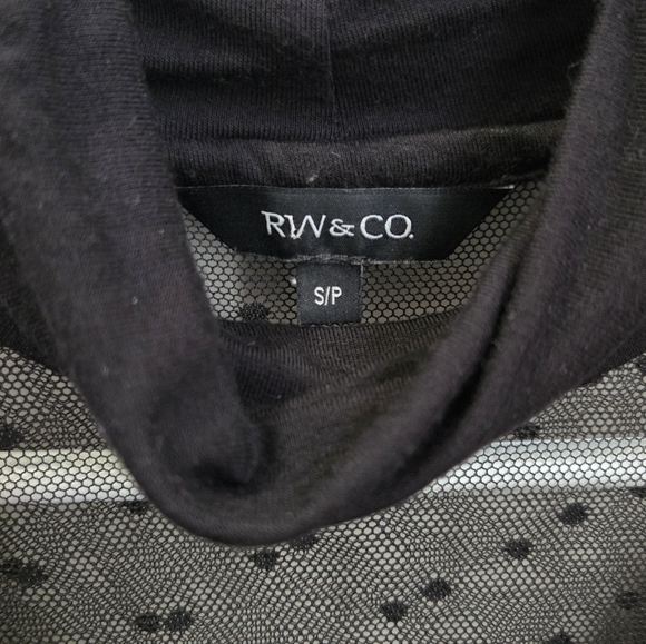 ⭐️RW & Co Sheer Sleeves Black Top - Picture 2 of 6